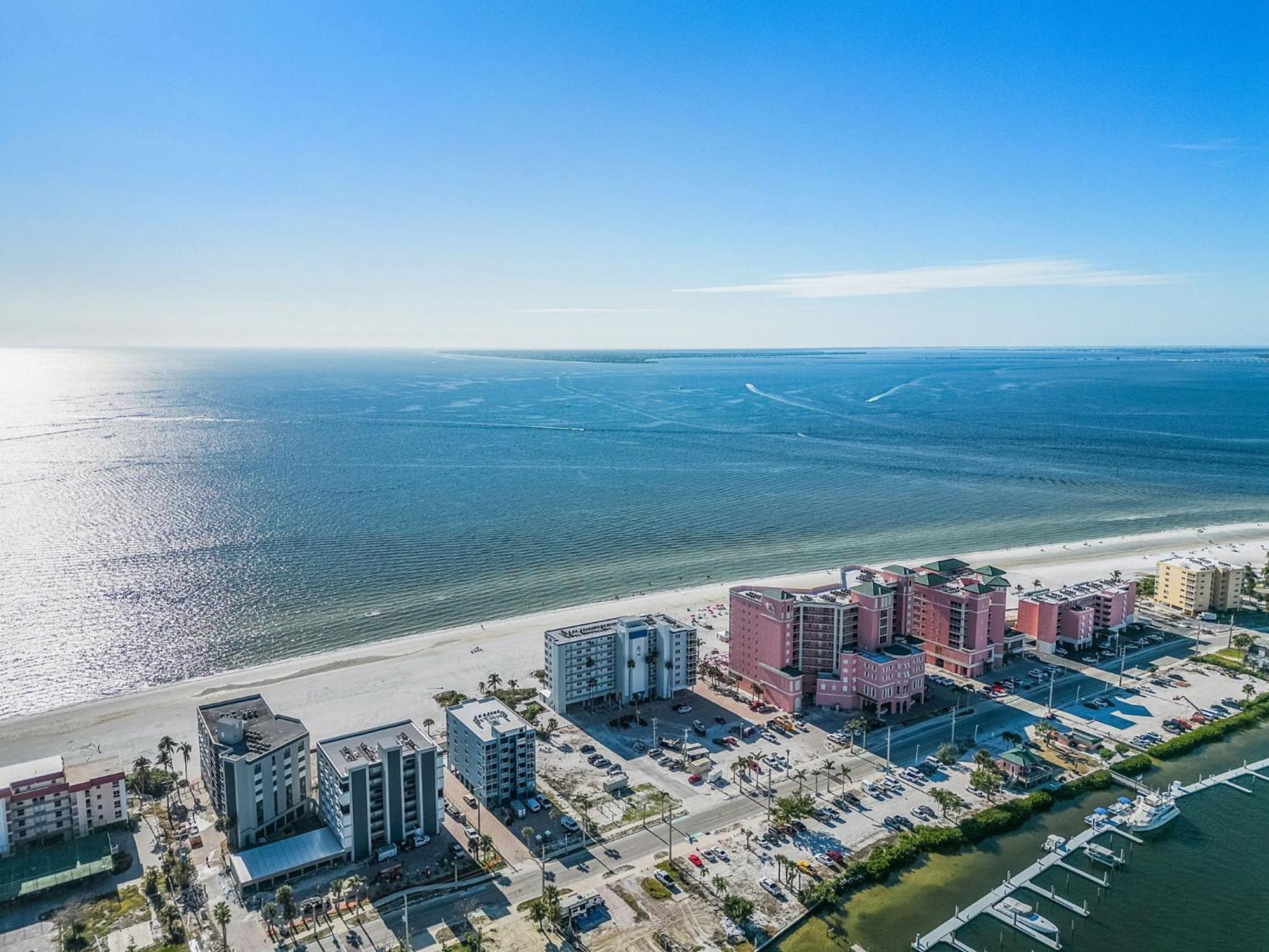 Beach Villas # 305 - Recently Refereshed! Condo Fort Myers Beach Eksteriør bilde